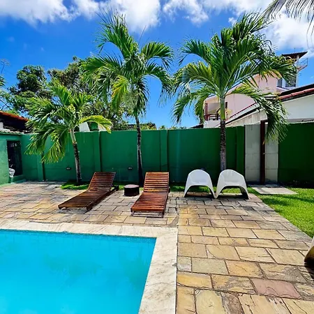 Ampla casa de 3 quartos com piscina-2